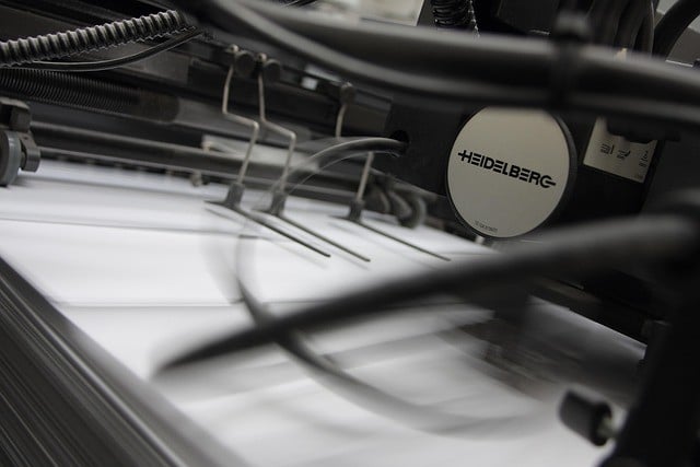 Proses pencetakan kertas continuous form melalui printer